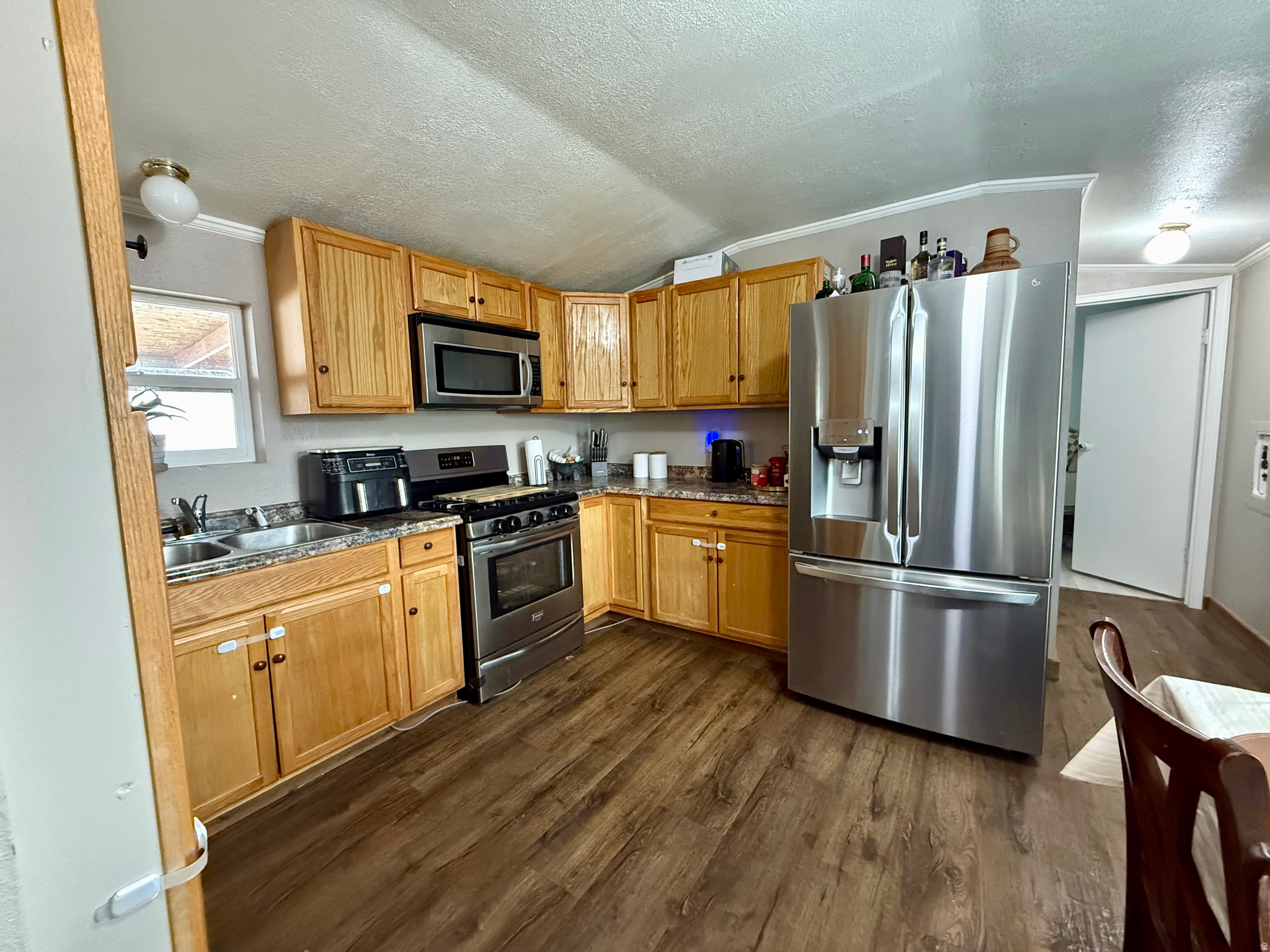 THE COVE MOBILE HOME - Residential