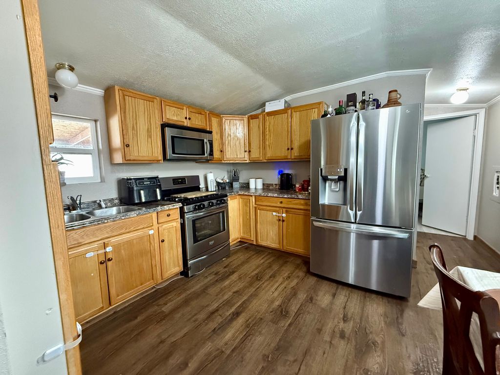 Photo of 150 E 750 N #111, Vernal, UT 84078 (MLS # 2130600)