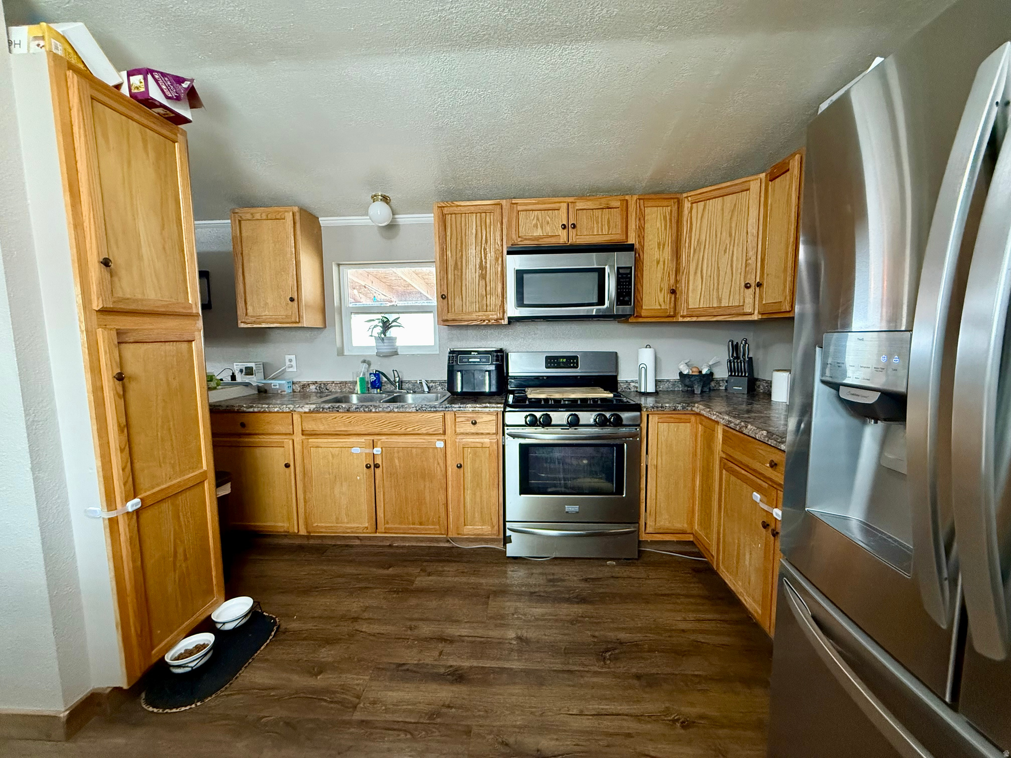 THE COVE MOBILE HOME - Residential