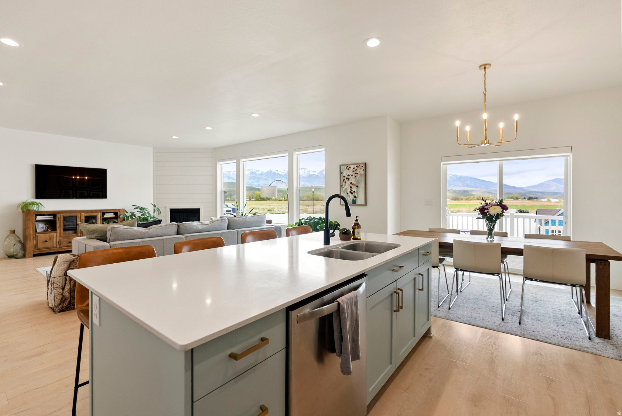 PHEASANT RUN - Residential