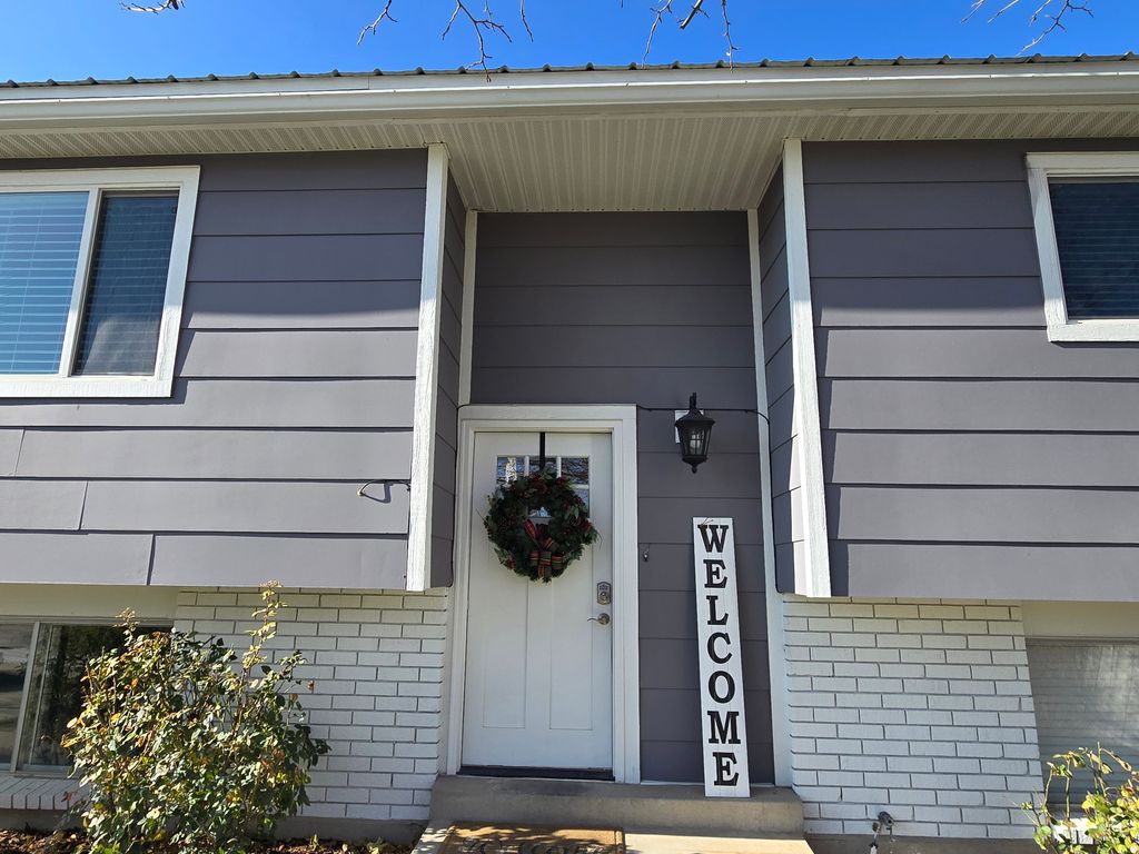 Photo of 3906 S BOOTHILL CIR, West Valley City, UT 84120 (MLS # 2170605)