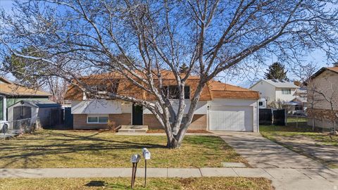 Tiny photo for 6635 S SOMERSET DR, West Jordan, UT 84084 (MLS # 2134155)