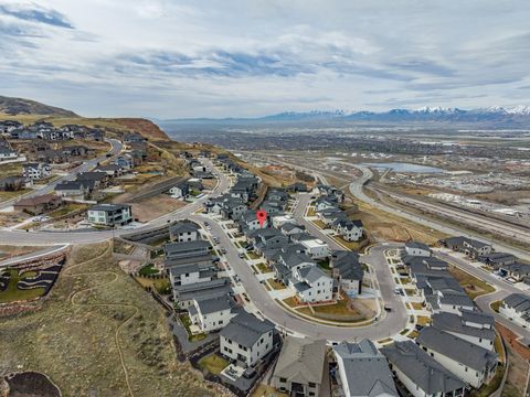 Tiny photo for 794 S MILLER AVE, North Salt Lake, UT 84054 (MLS # 2142548)