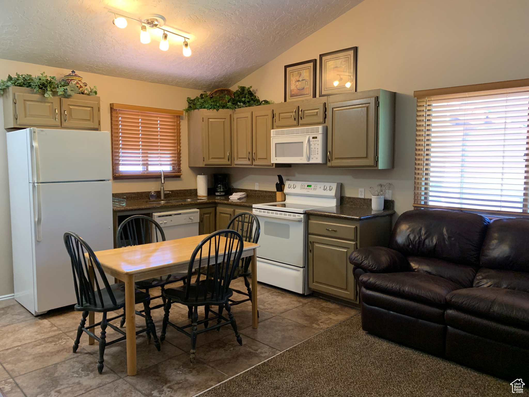 860 S Village Rd #B9, Saint George, Utah image 2