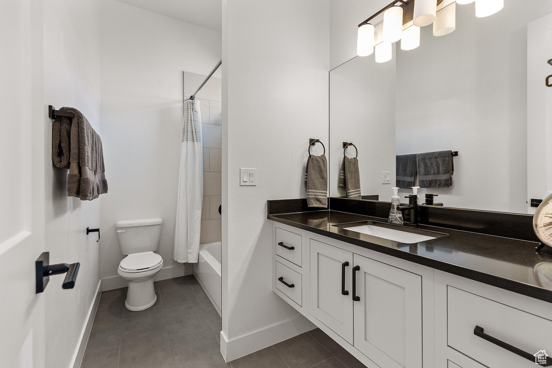 LEDGES OF ST GEORGE - Residential