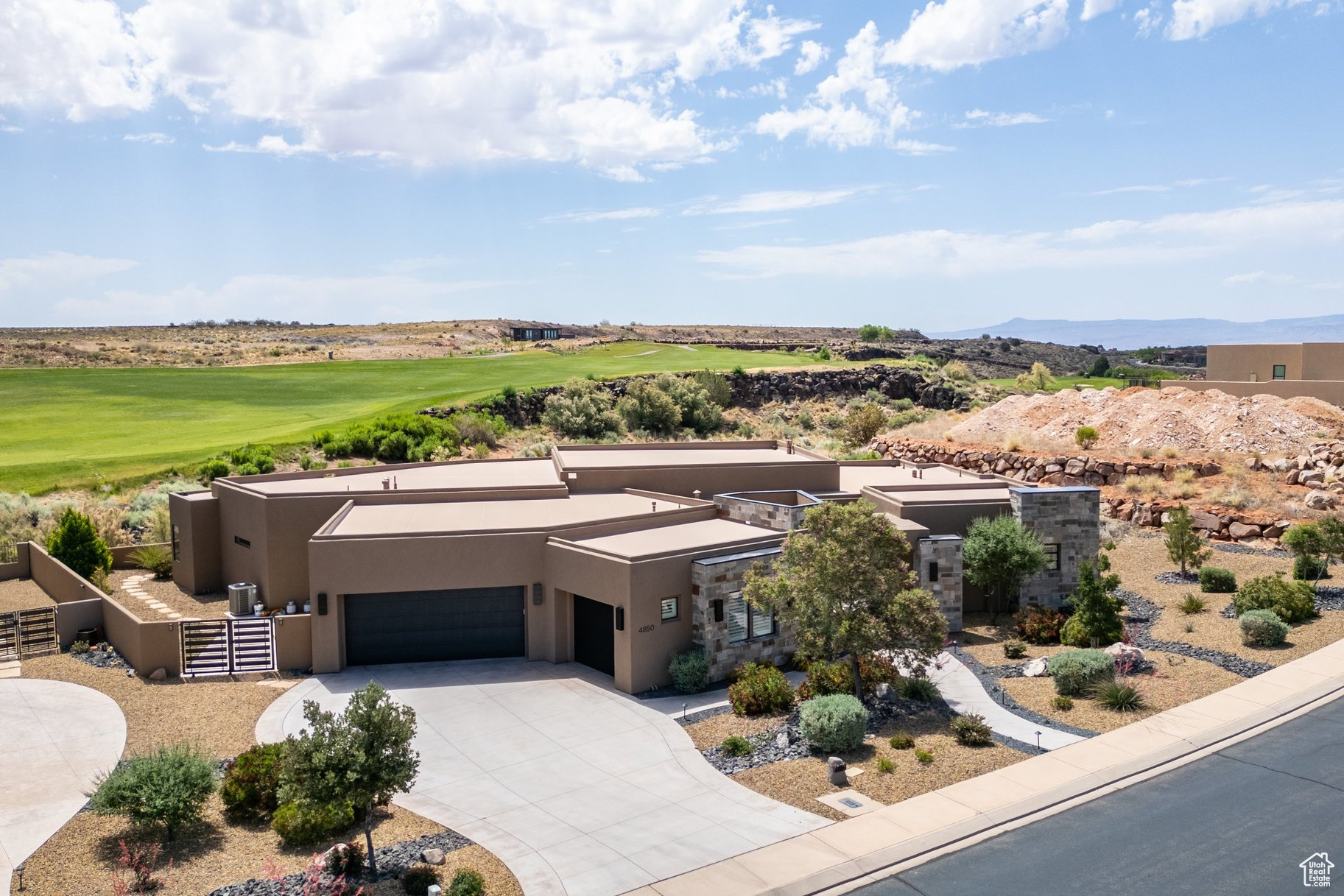 LEDGES OF ST GEORGE - Residential