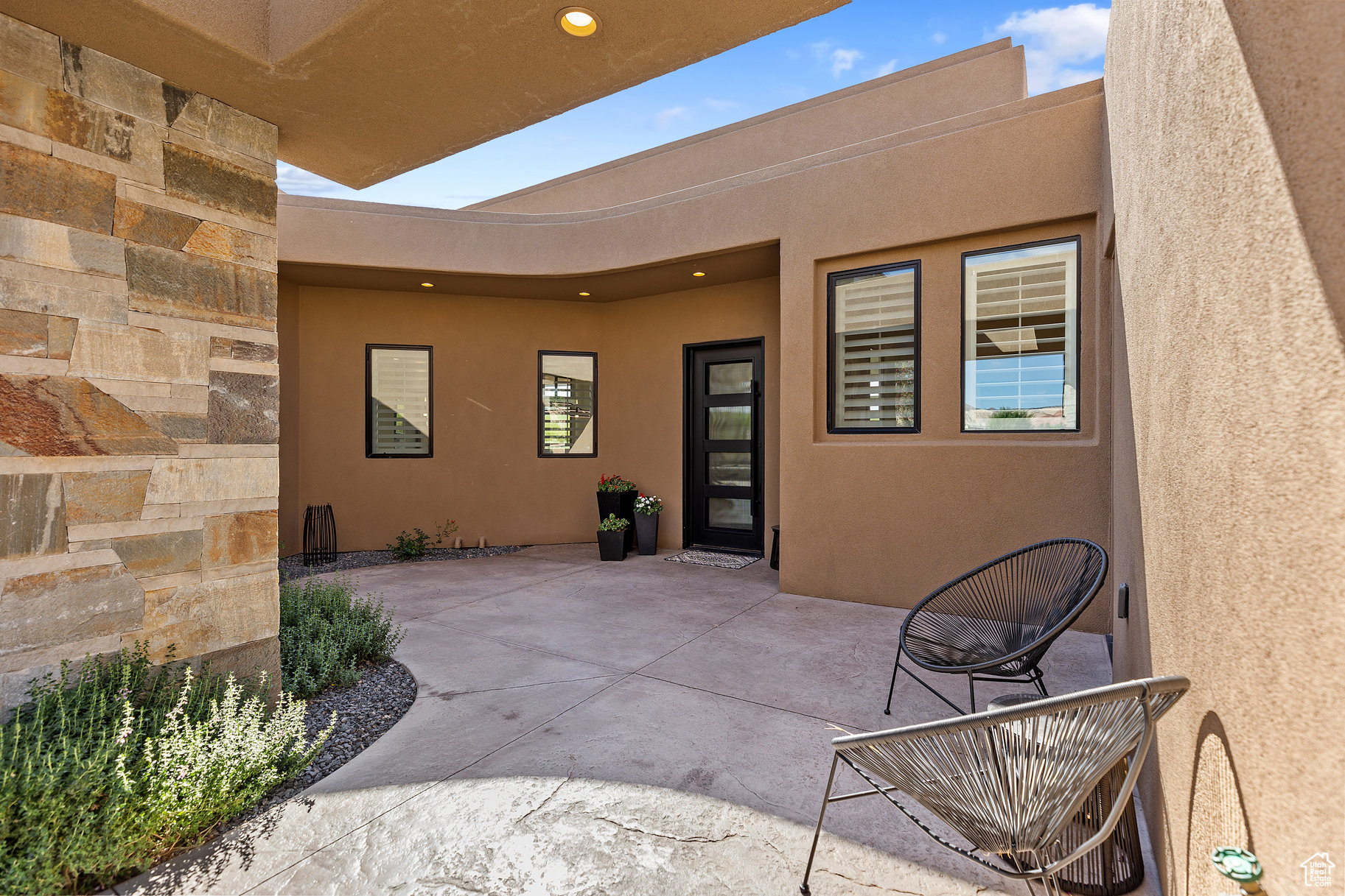LEDGES OF ST GEORGE - Residential