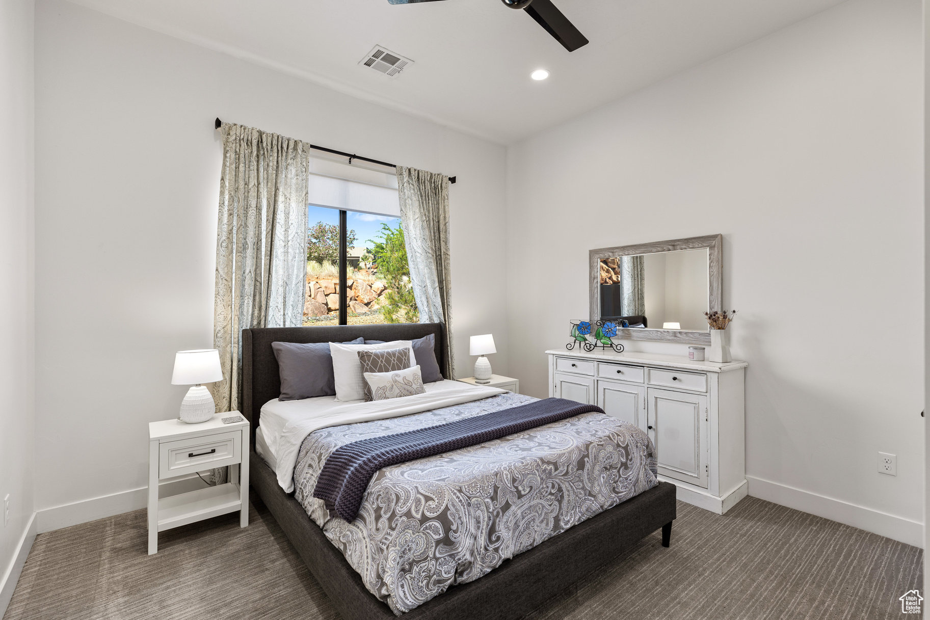 LEDGES OF ST GEORGE - Residential