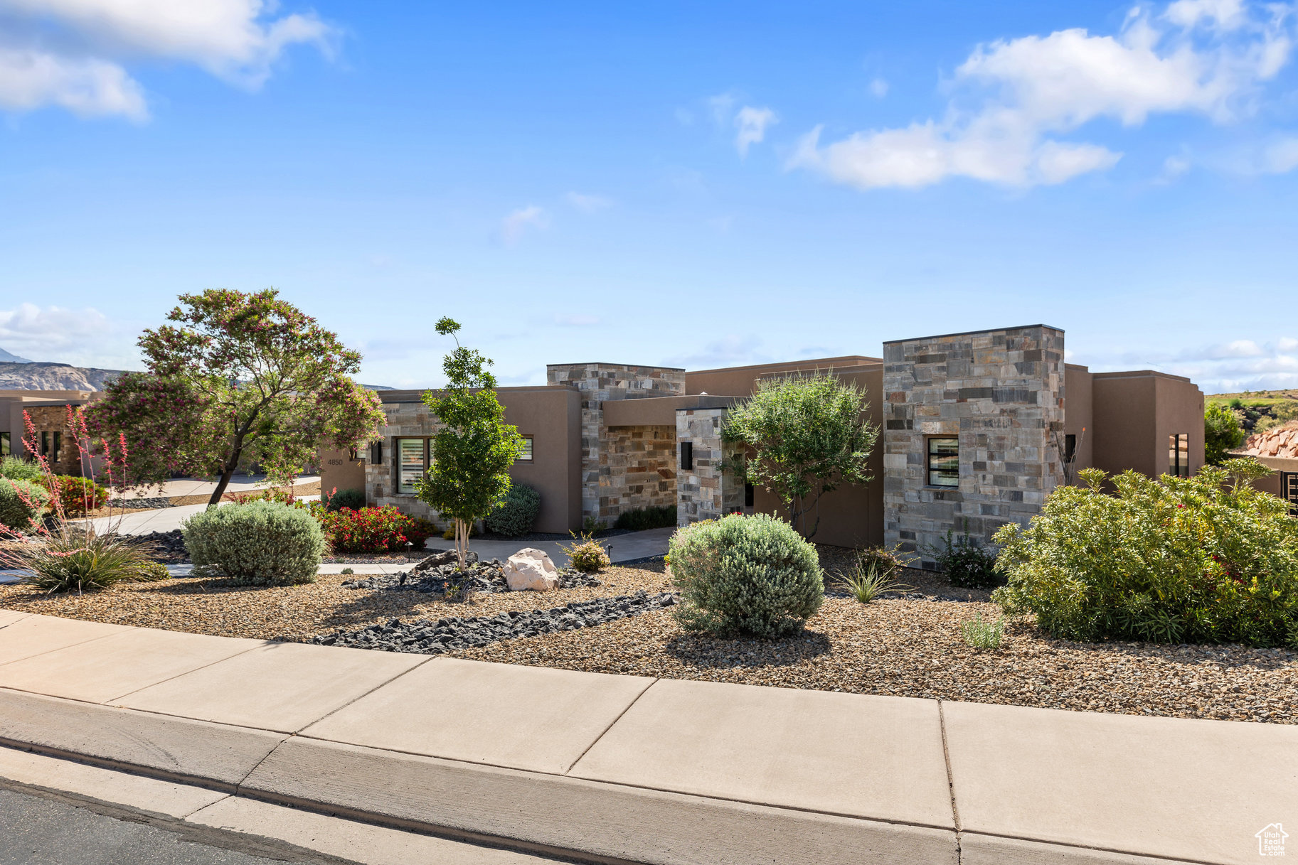 LEDGES OF ST GEORGE - Residential