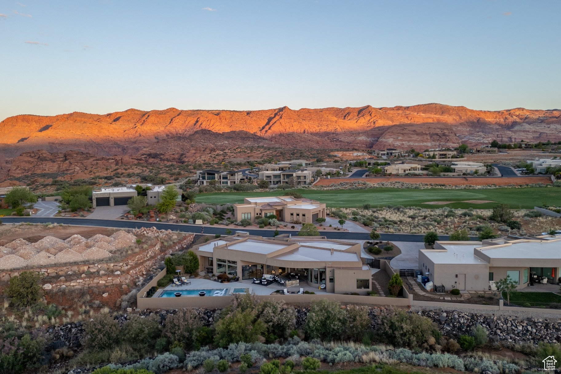 LEDGES OF ST GEORGE - Residential