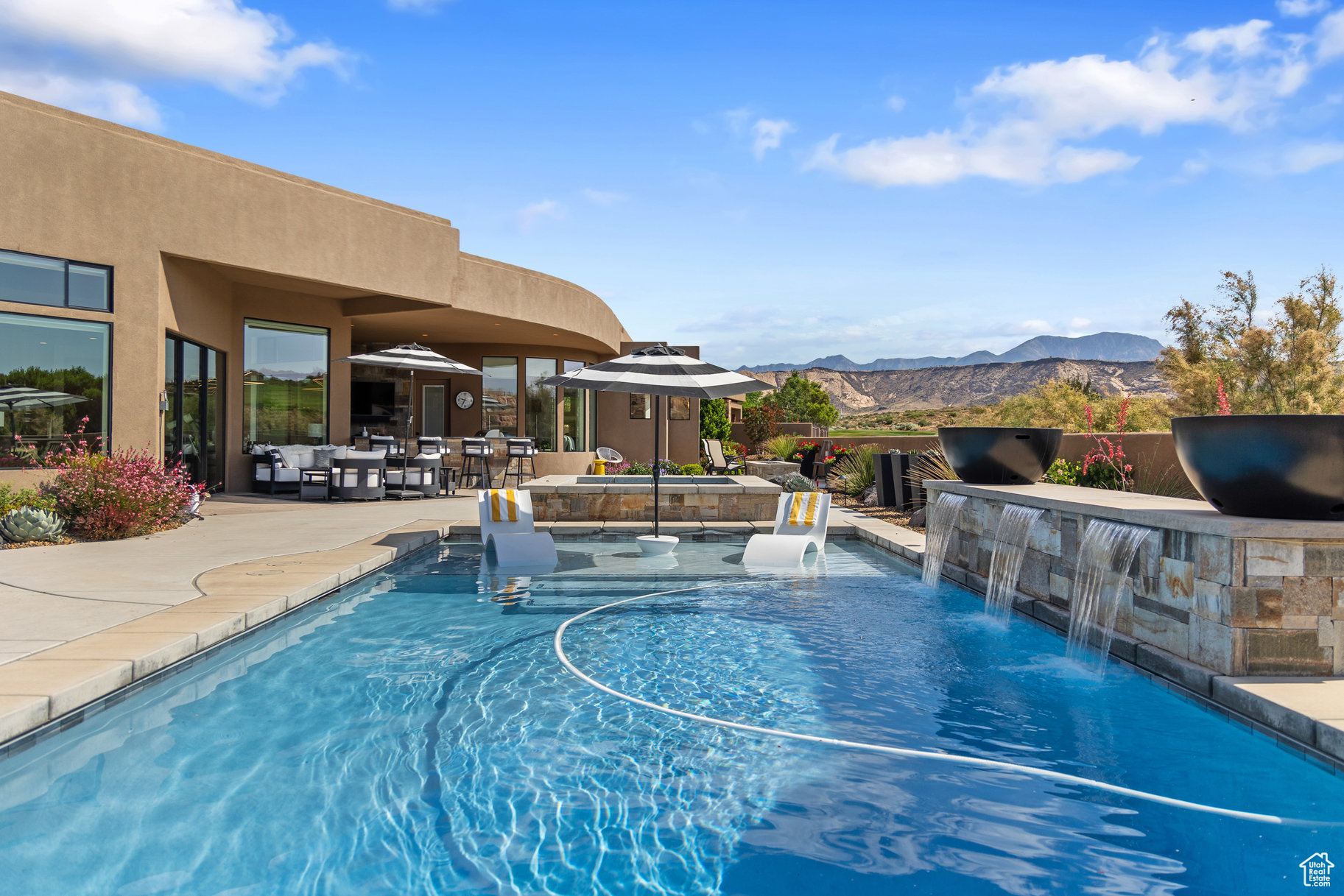 LEDGES OF ST GEORGE - Residential