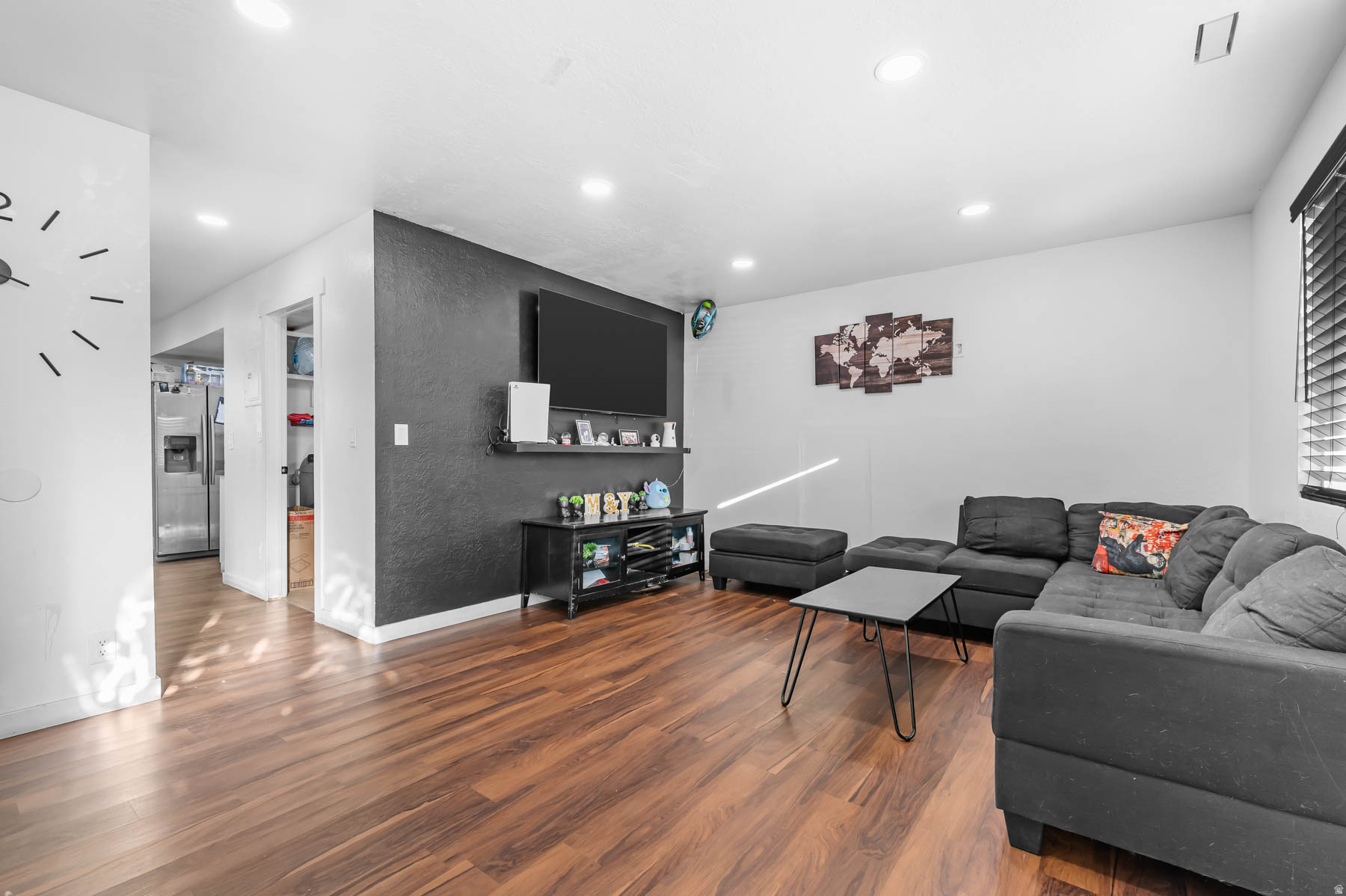 CREATIVE ESTATES - Residential