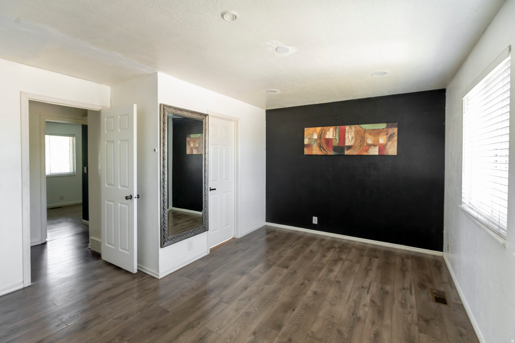 CREATIVE ESTATES - Residential
