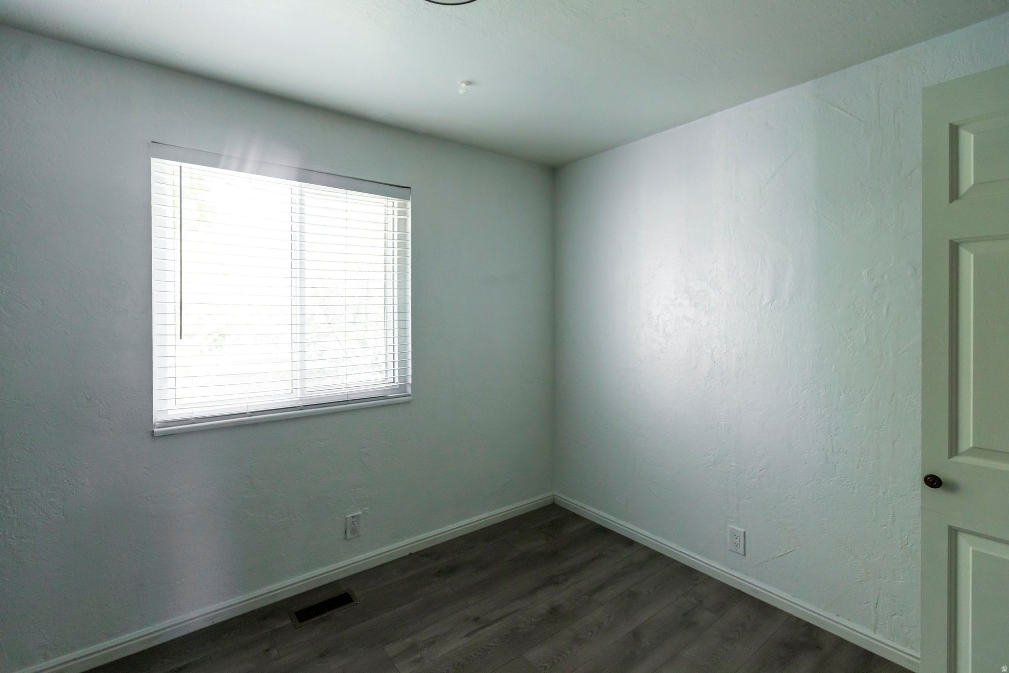 CREATIVE ESTATES - Residential
