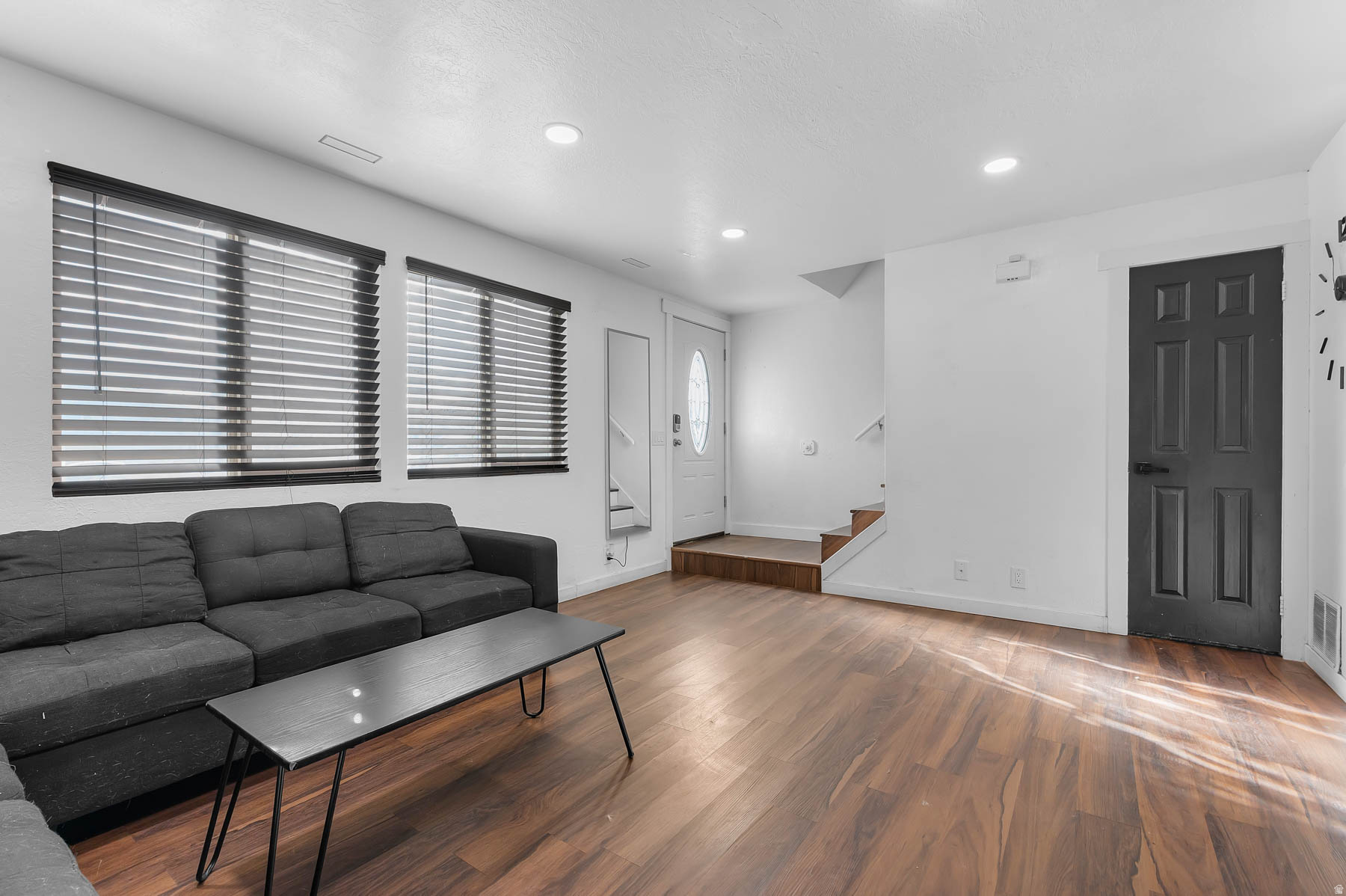 CREATIVE ESTATES - Residential
