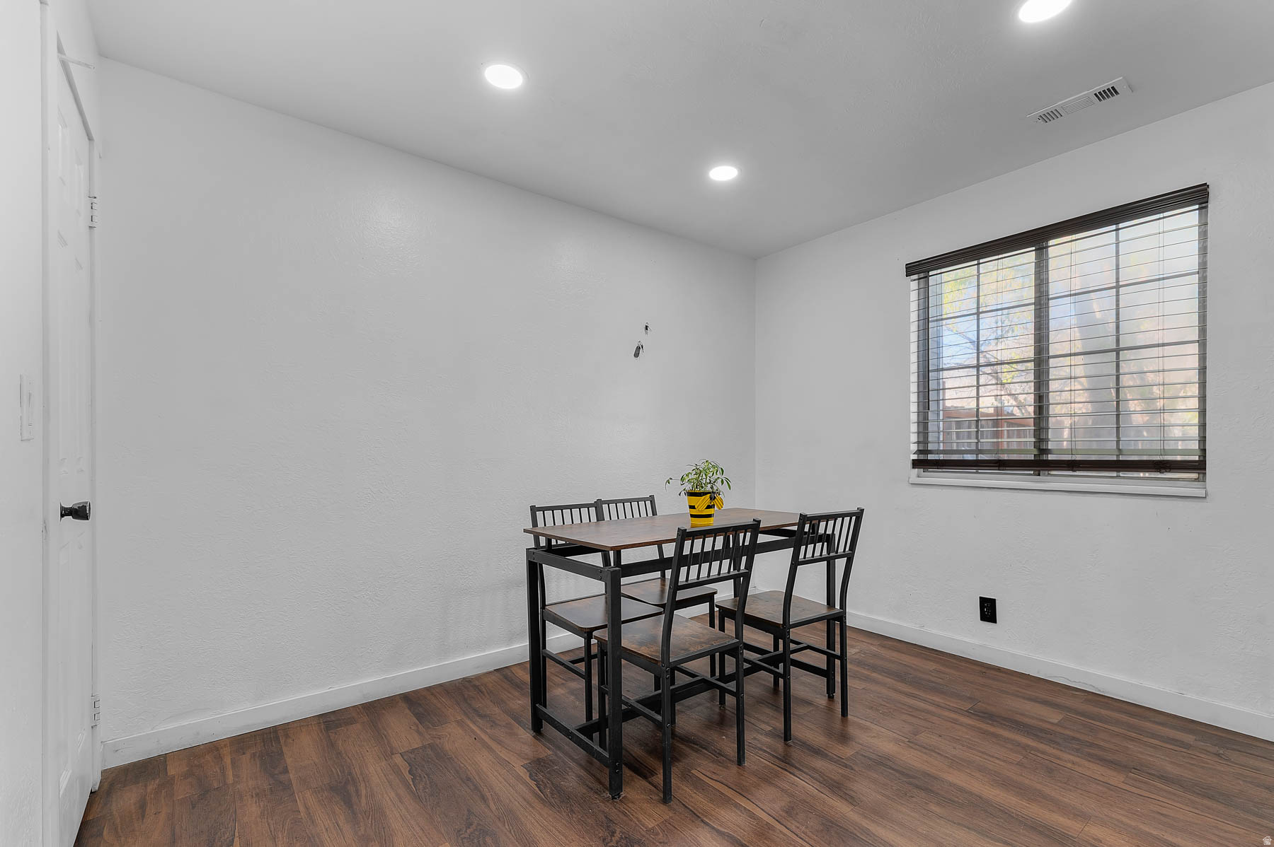 CREATIVE ESTATES - Residential