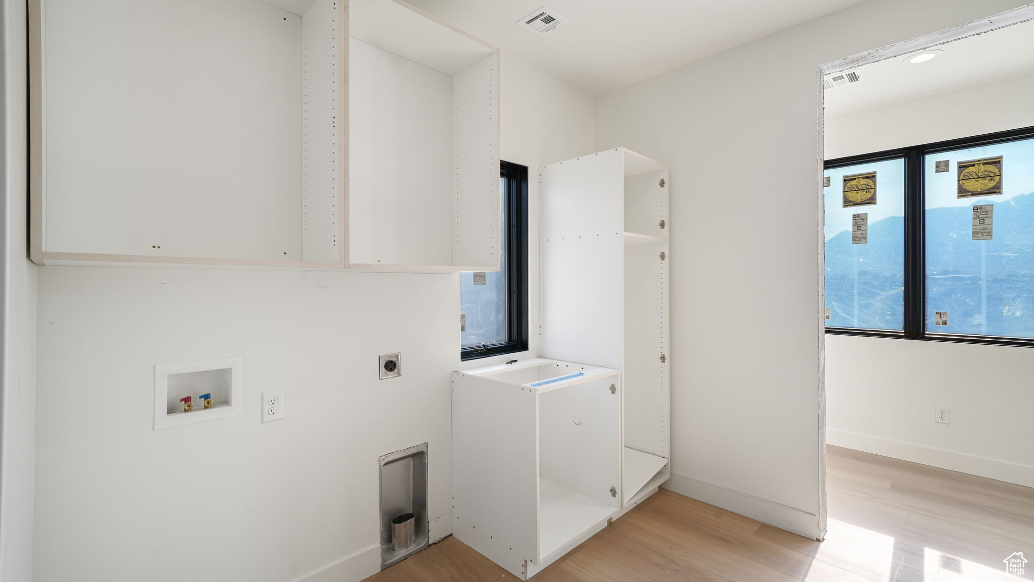 CLOVER RIDGE - Residential