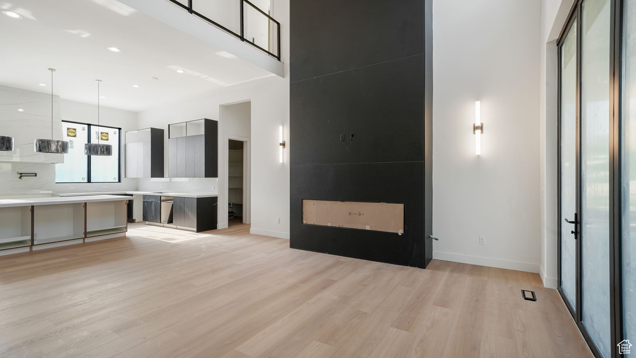 CLOVER RIDGE - Residential