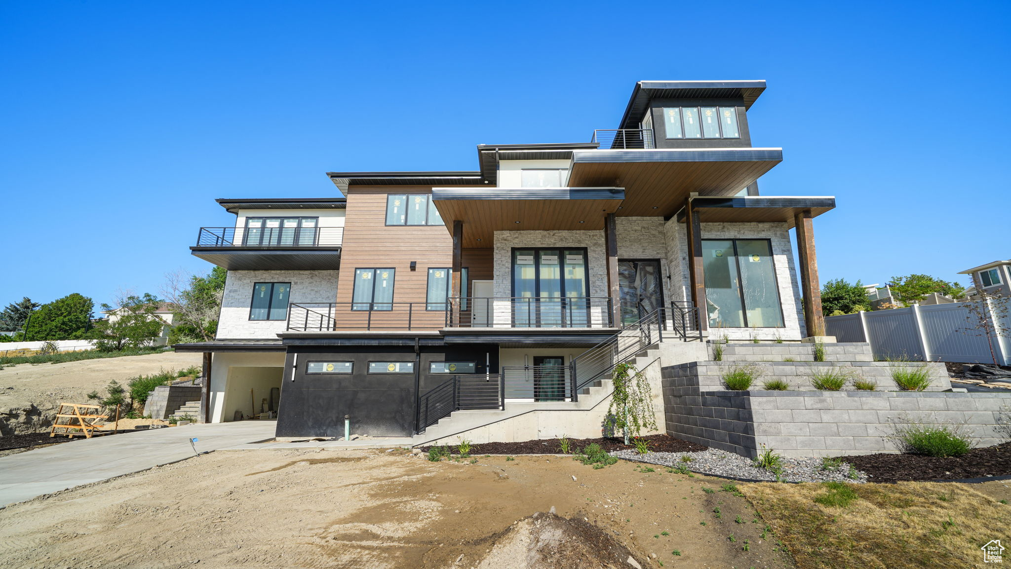 CLOVER RIDGE - Residential