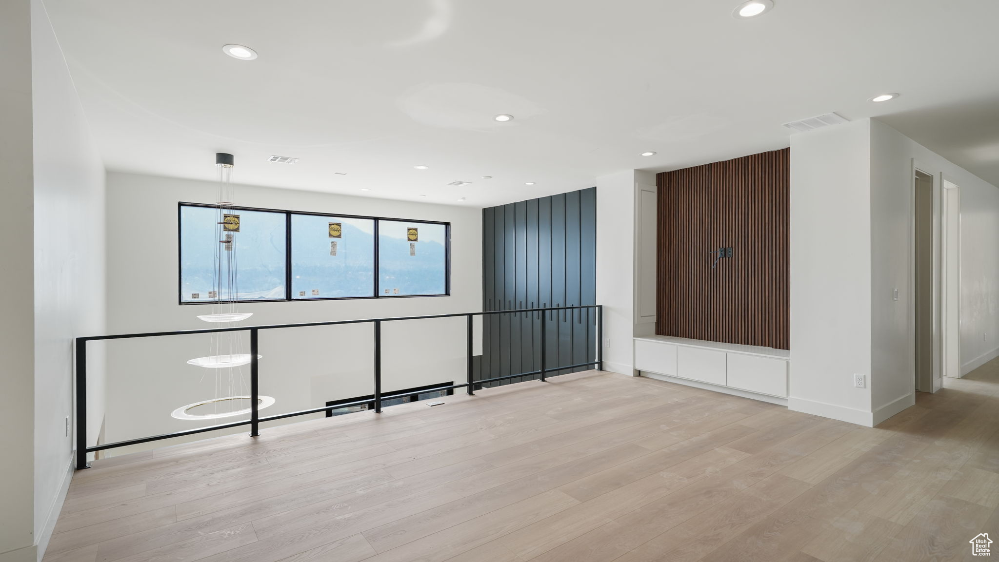 CLOVER RIDGE - Residential