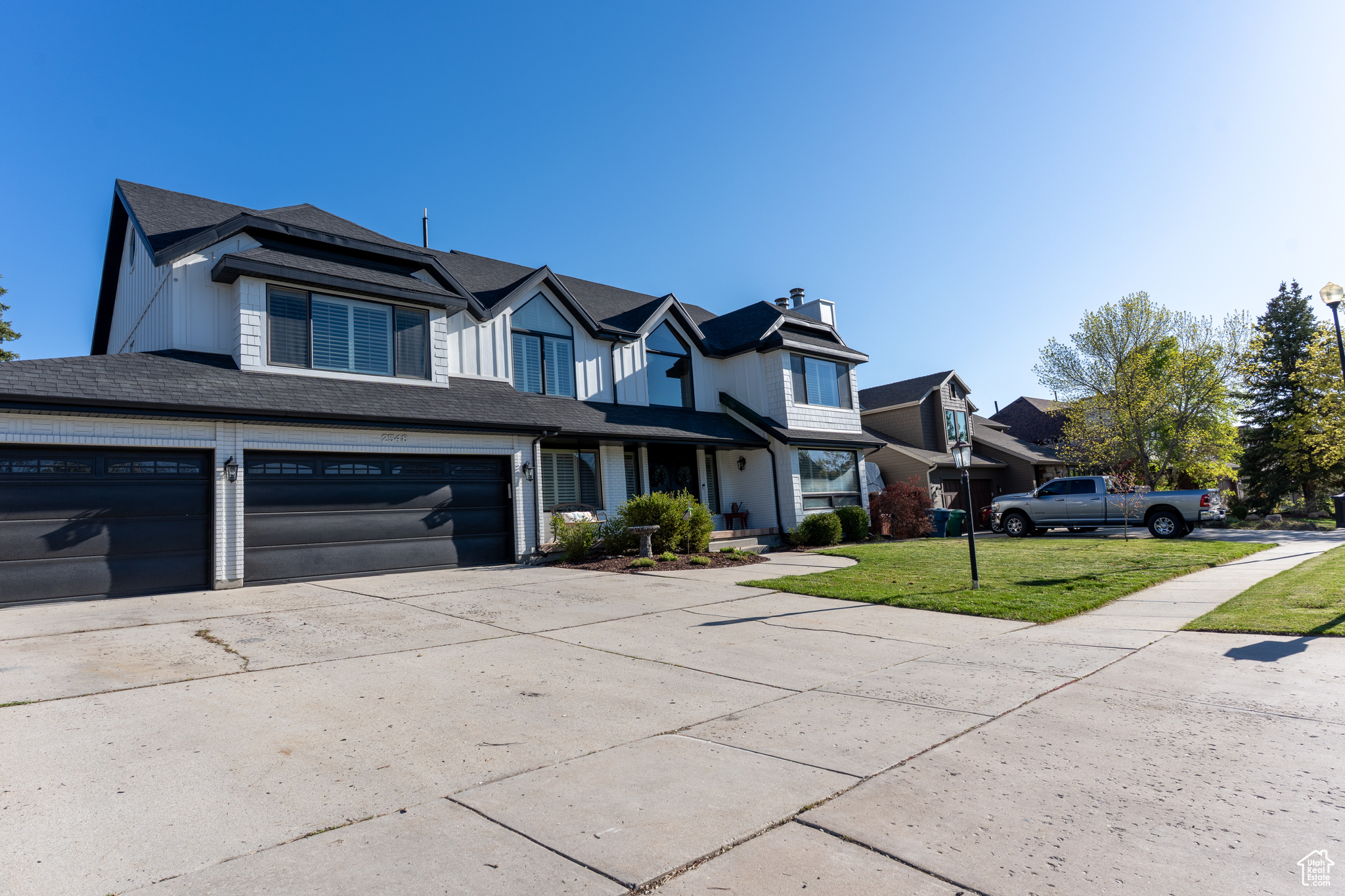 2548 E Cobblestone Way, Sandy, Utah image 2
