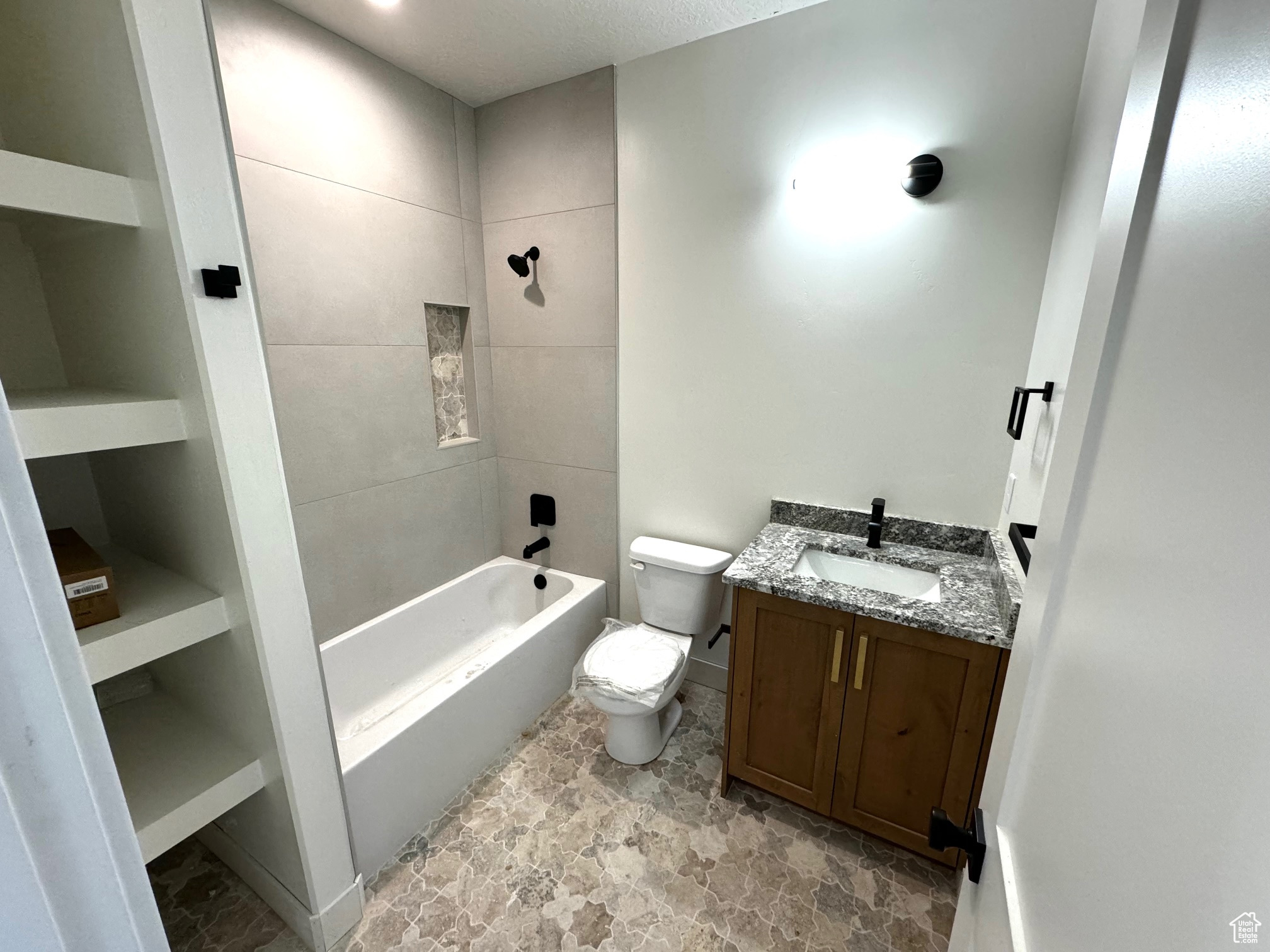 PERRY LANDING - Residential
