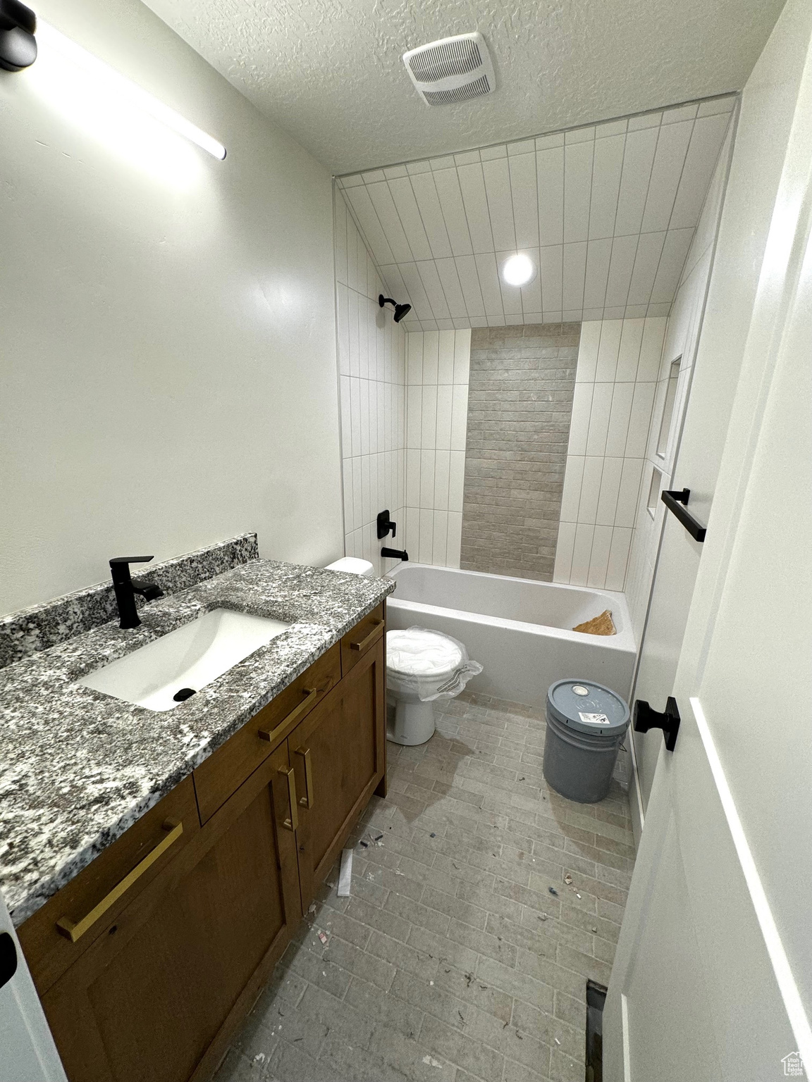 PERRY LANDING - Residential