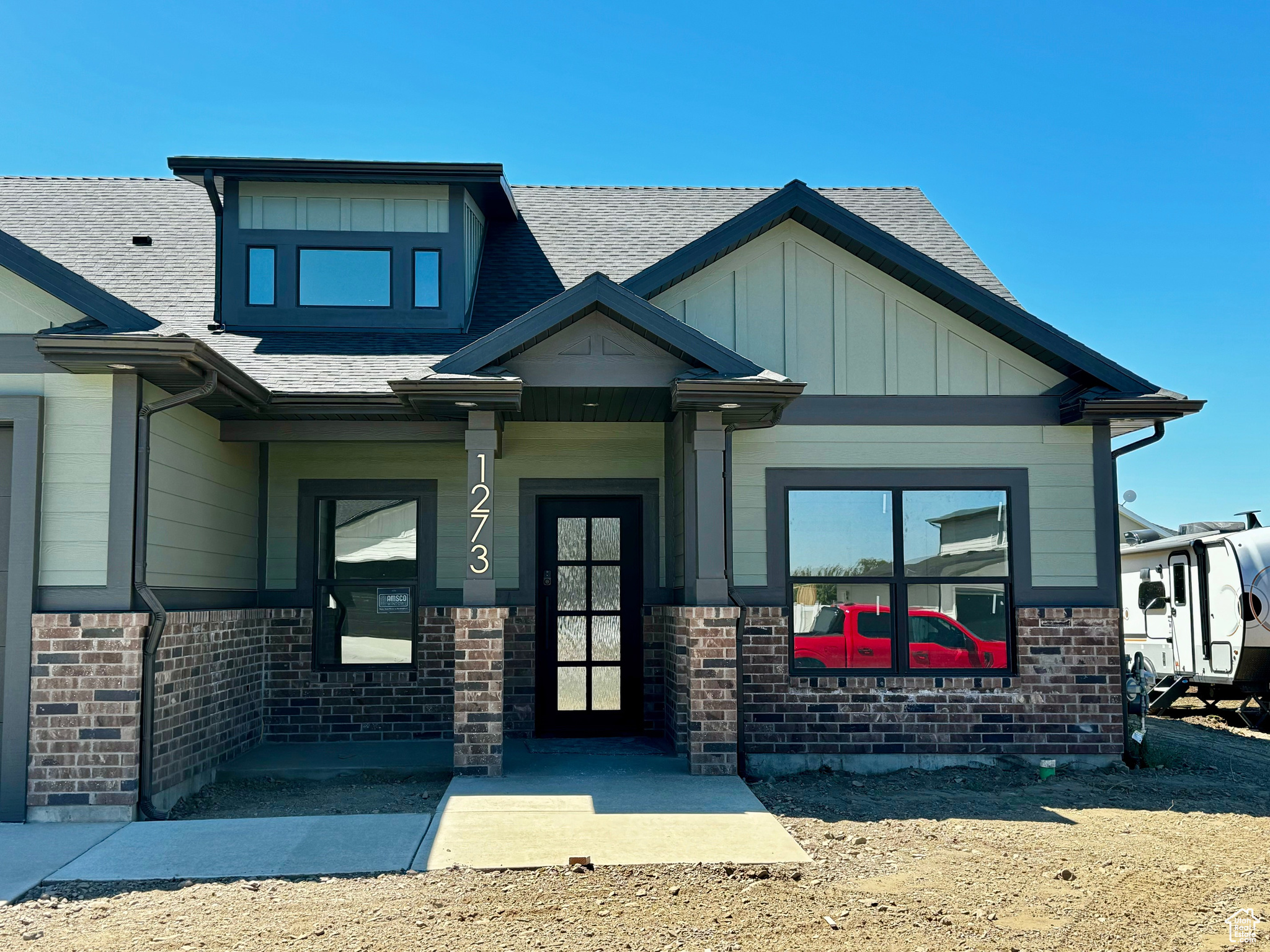 PERRY LANDING - Residential
