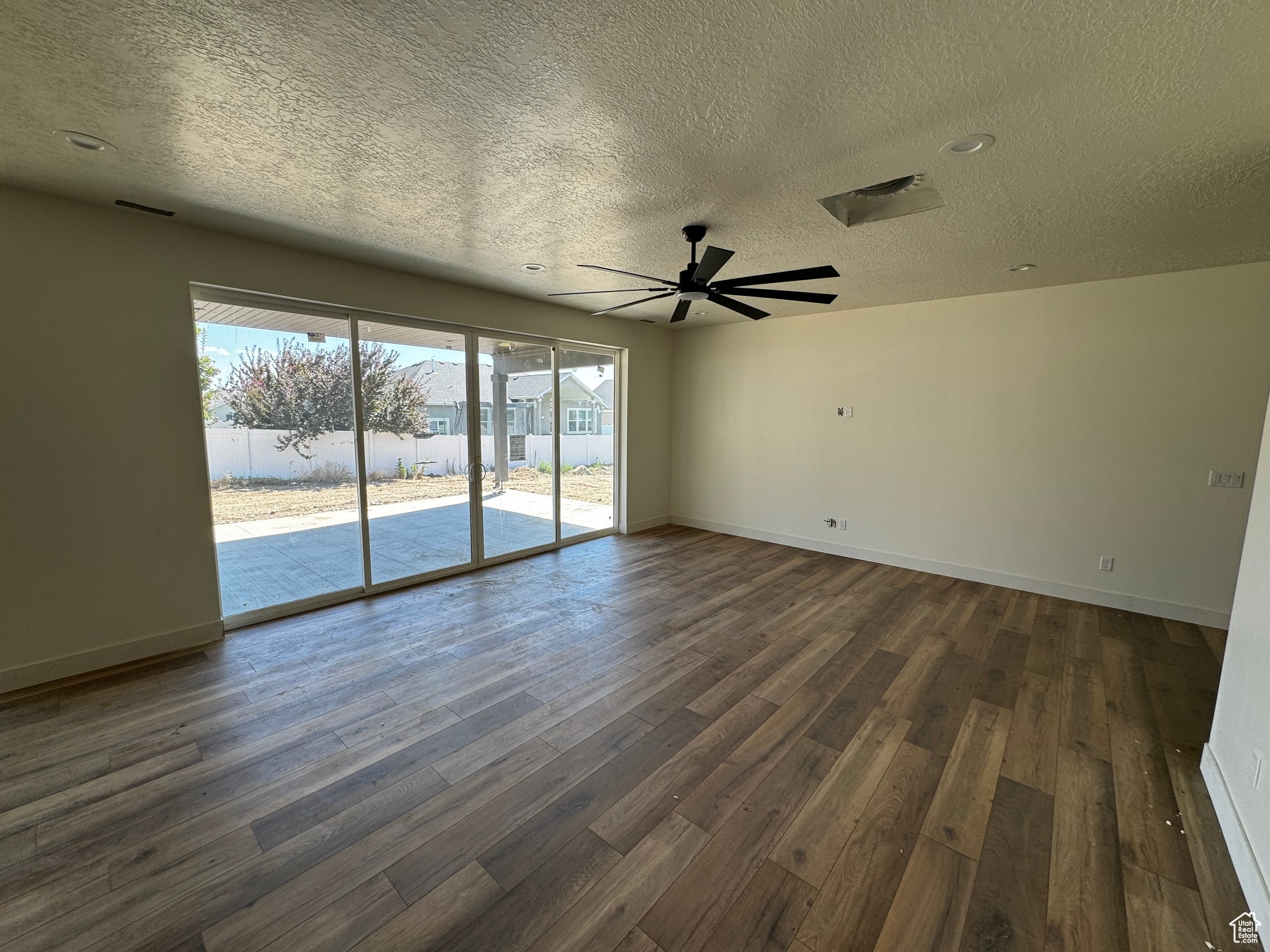 PERRY LANDING - Residential