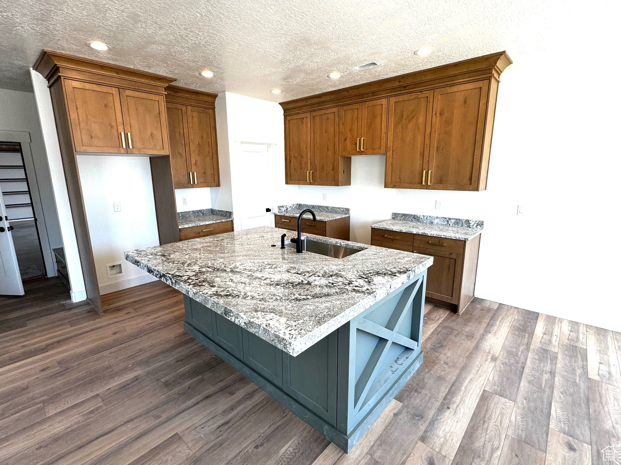 PERRY LANDING - Residential