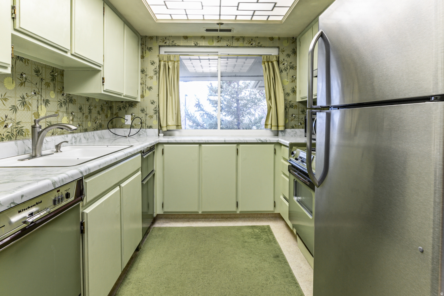 THREE FOUNTAINS - Residential