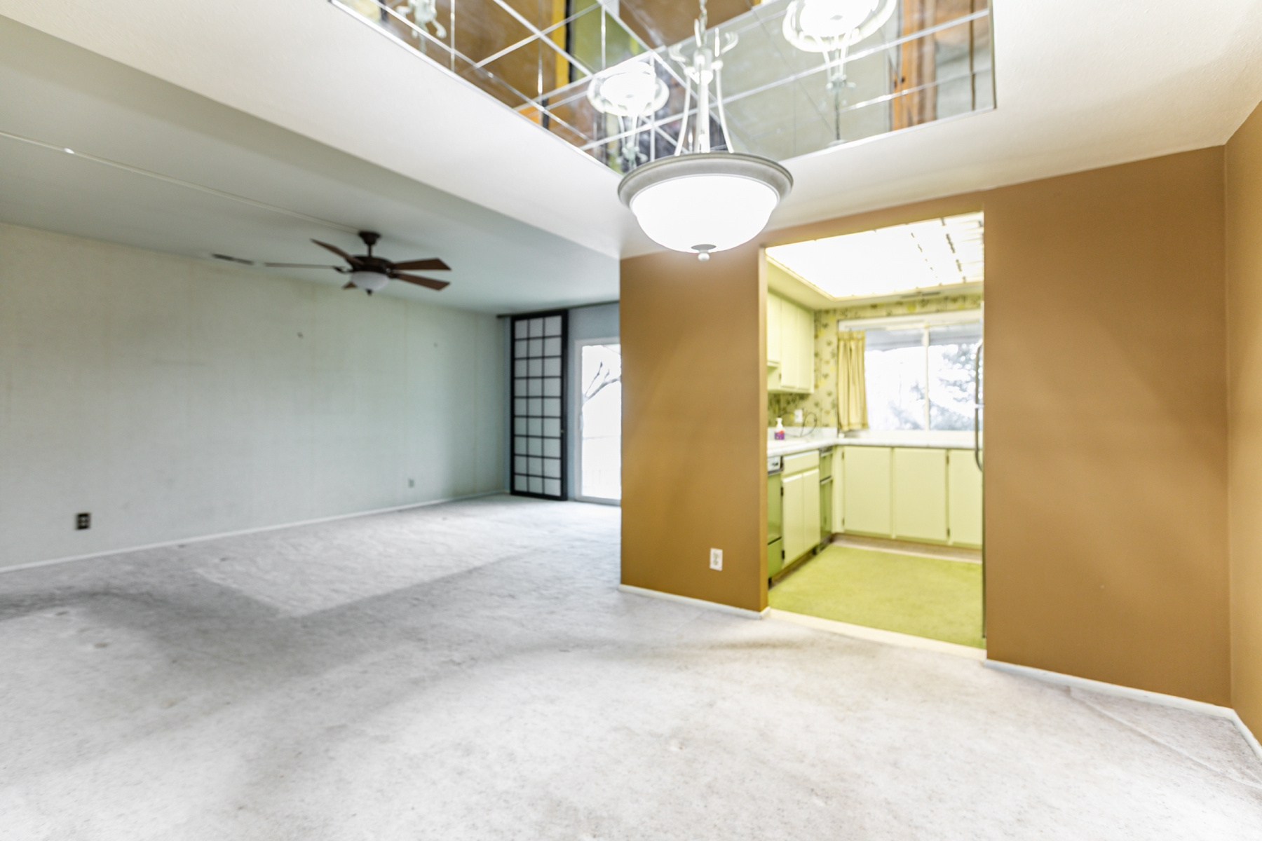 THREE FOUNTAINS - Residential