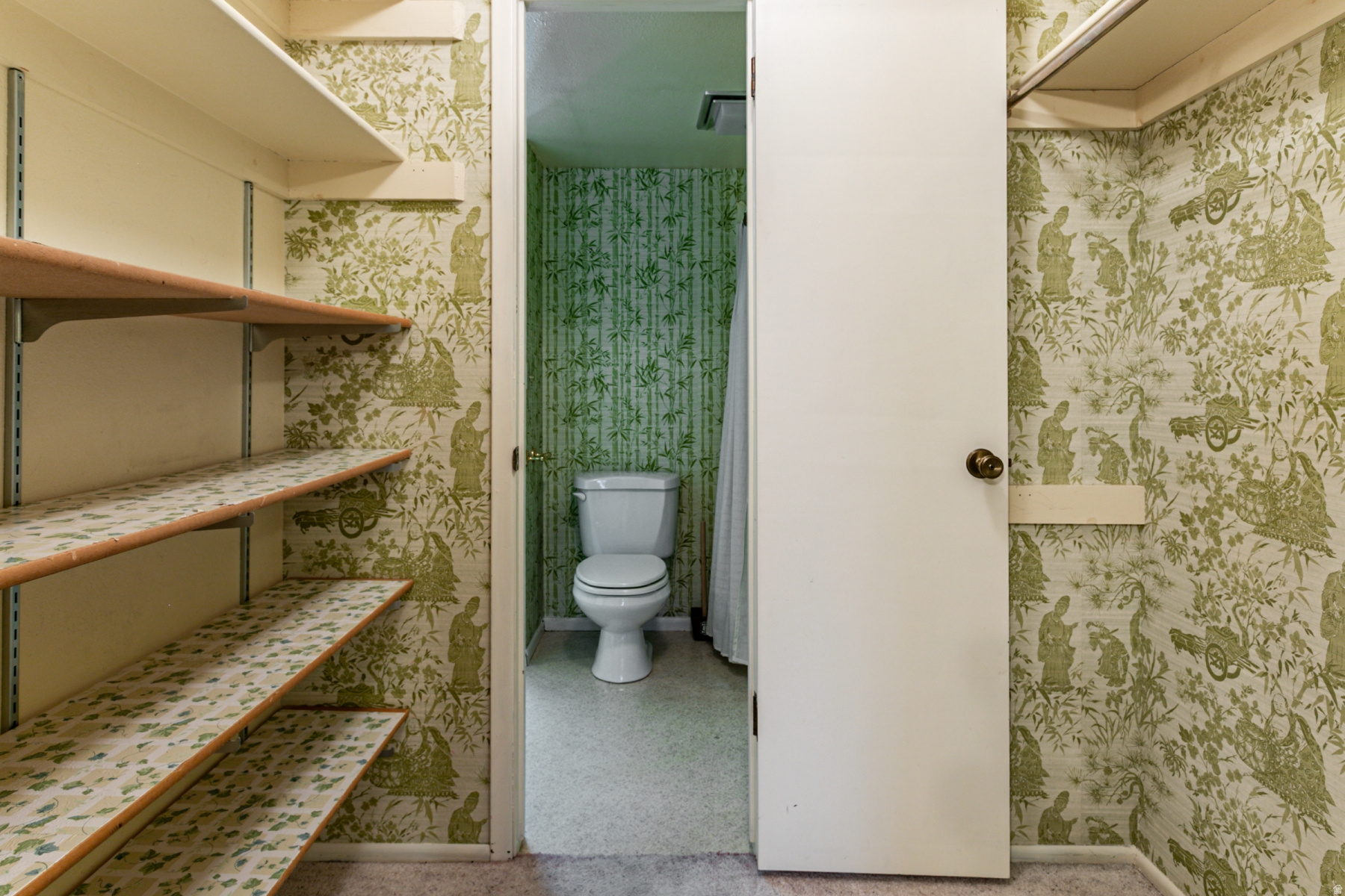 THREE FOUNTAINS - Residential