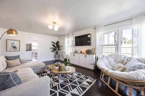 Tiny photo for 4504 S HOLLADAY CIR, Holladay, UT 84117 (MLS # 2117597)