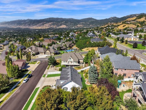 Tiny photo for 4433 S DEVONSHIRE DR E, Bountiful, UT 84010 (MLS # 2174469)