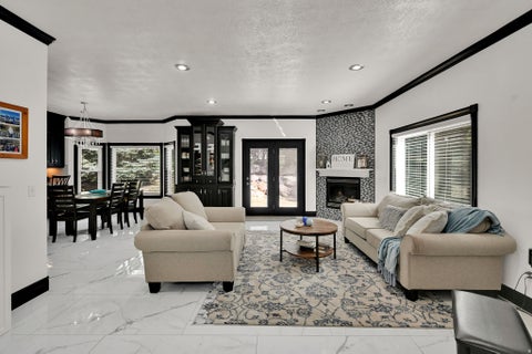Tiny photo for 4433 S DEVONSHIRE DR E, Bountiful, UT 84010 (MLS # 2174469)