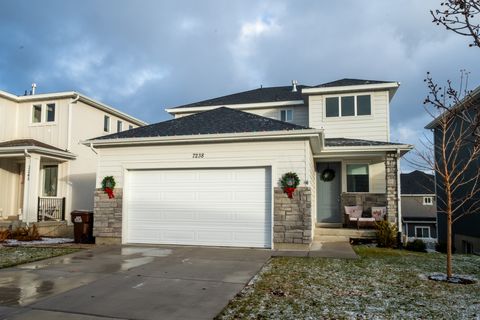Photo of 7238 N GREEN PASTURE LN, Eagle Mountain, UT 84005 (MLS # 2125518)