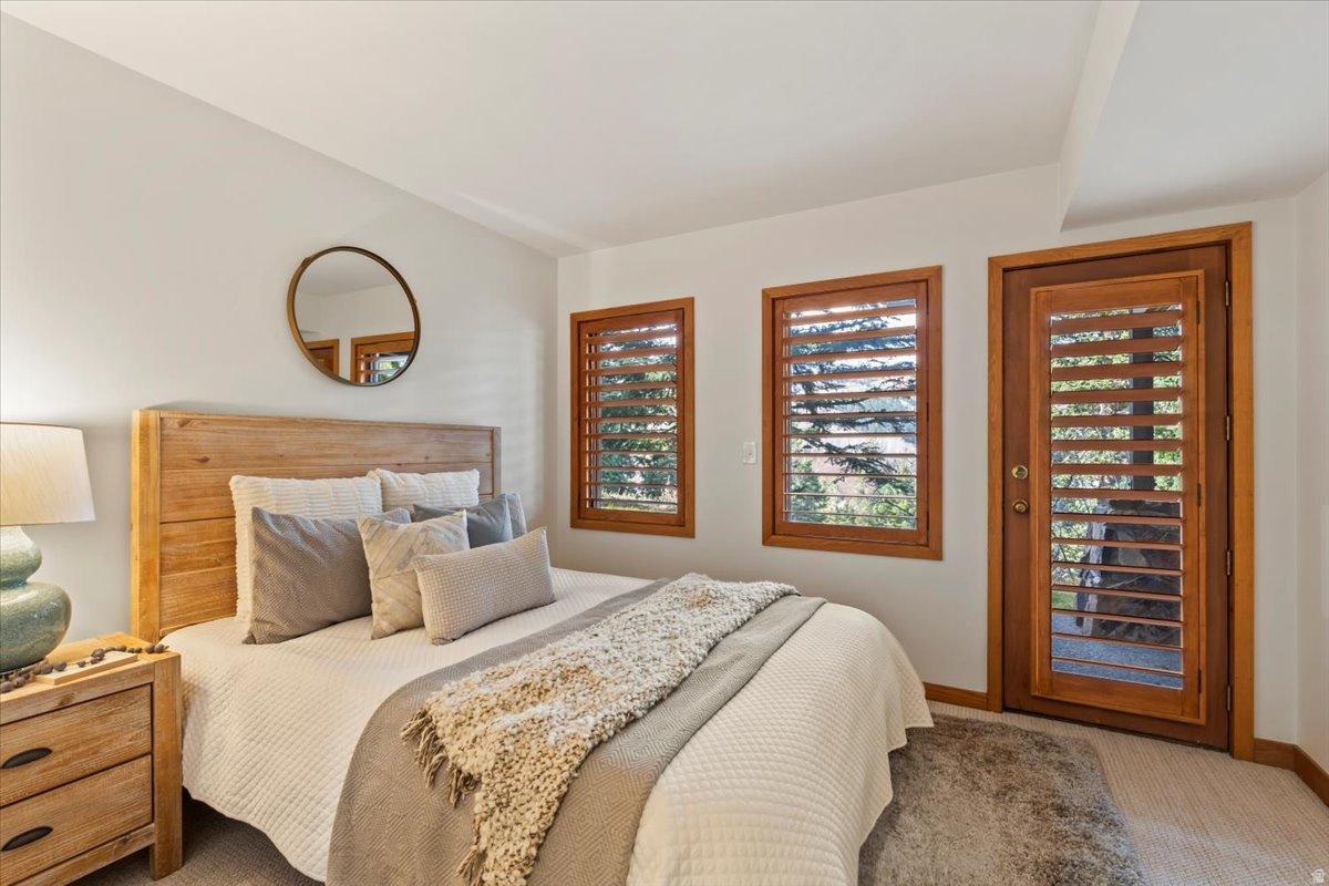 ONTARIO LODGE - Residential