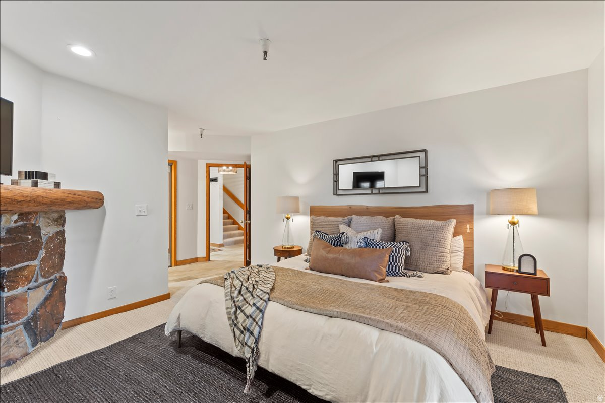 ONTARIO LODGE - Residential