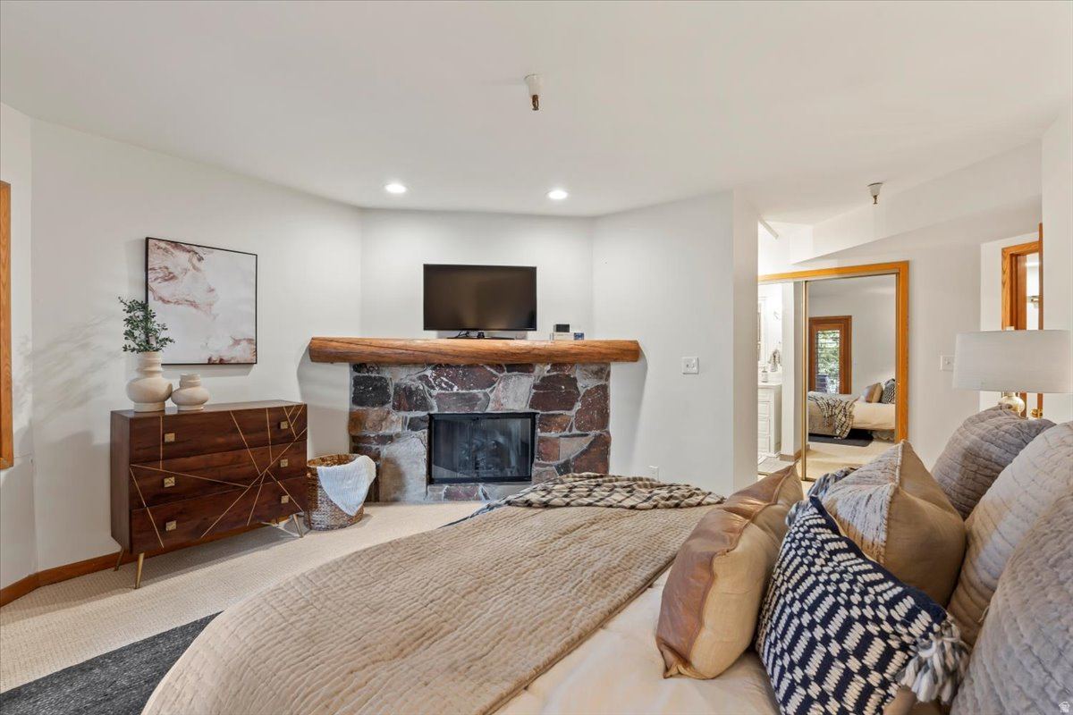 ONTARIO LODGE - Residential