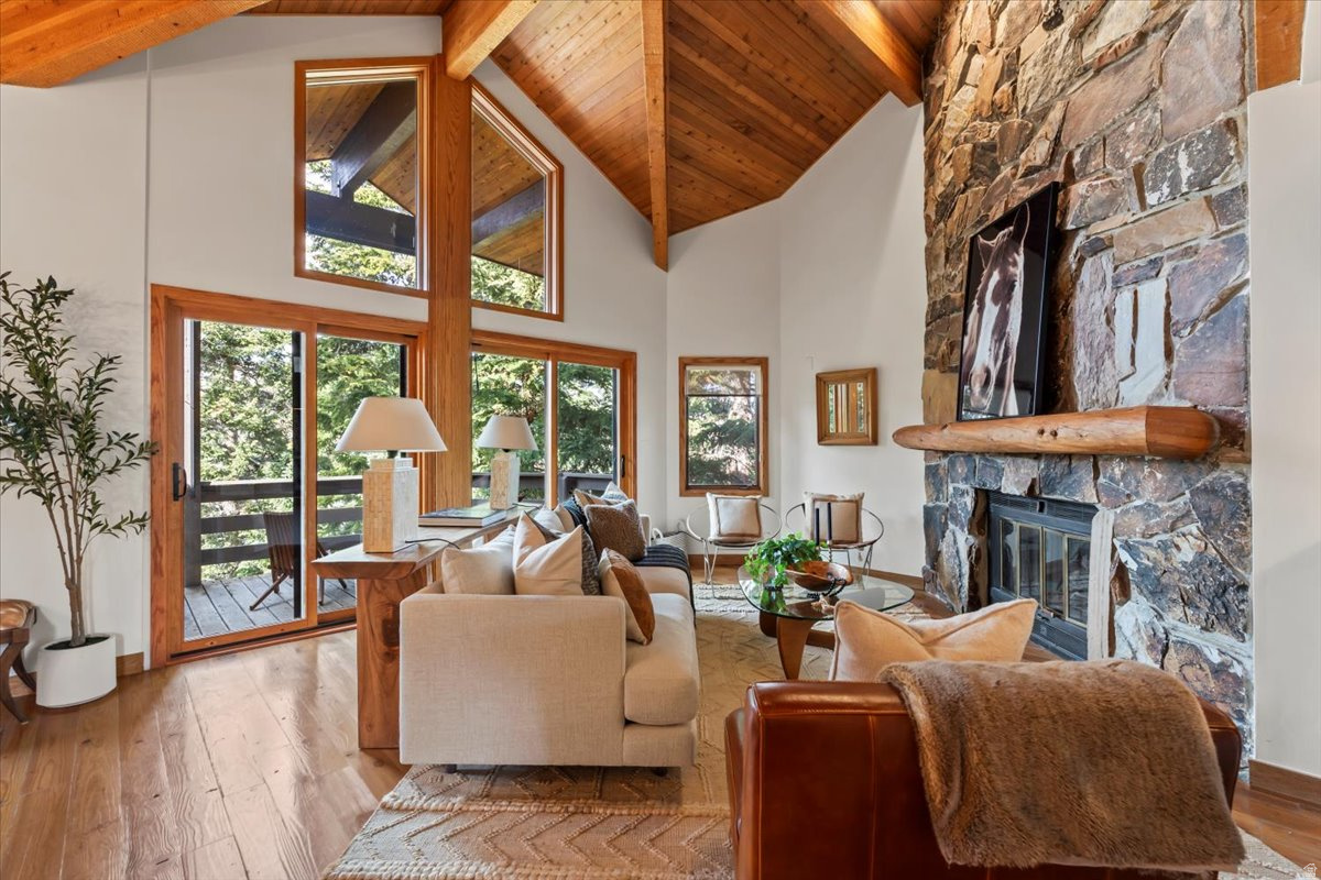 ONTARIO LODGE - Residential
