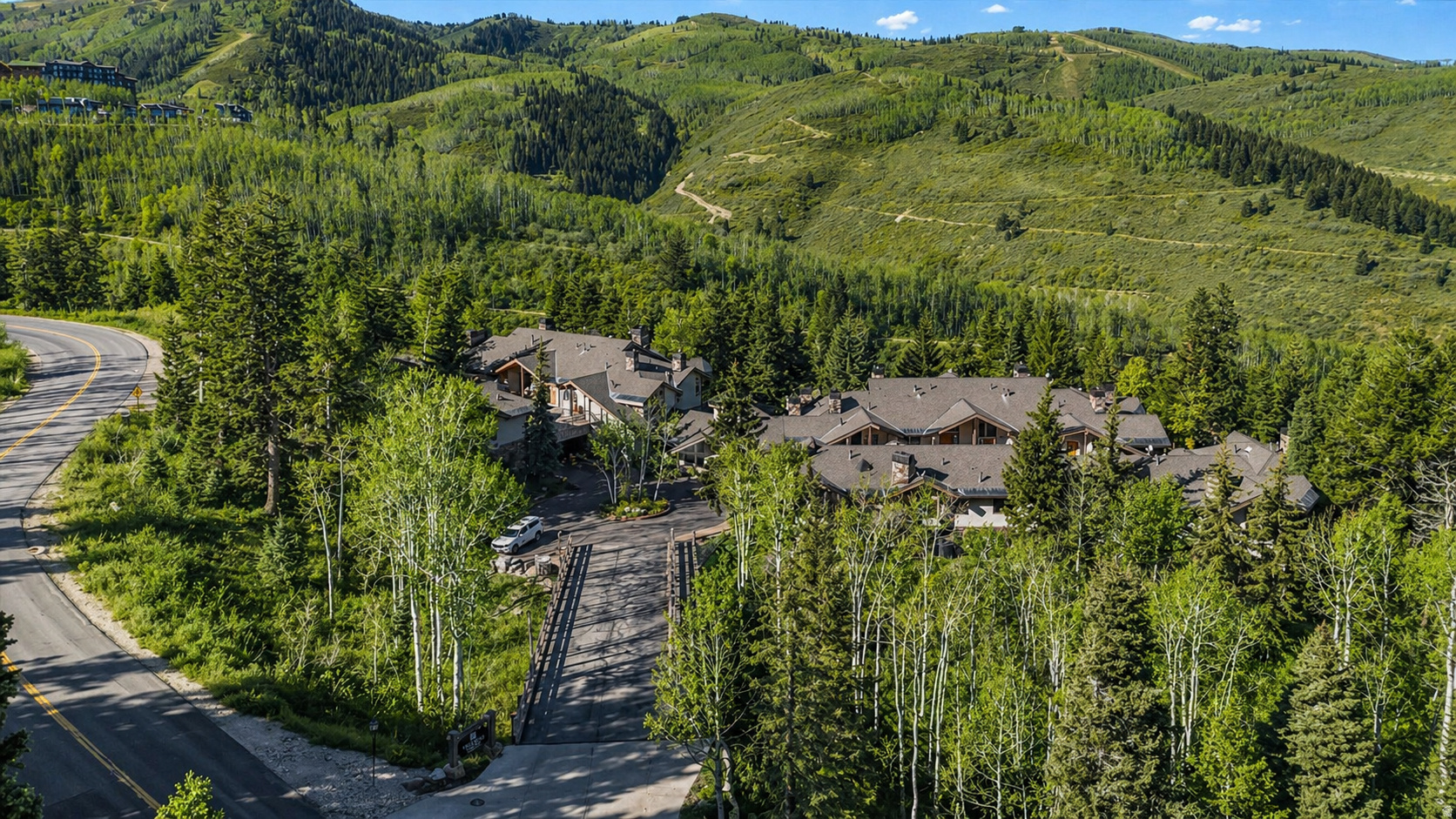 ONTARIO LODGE - Residential