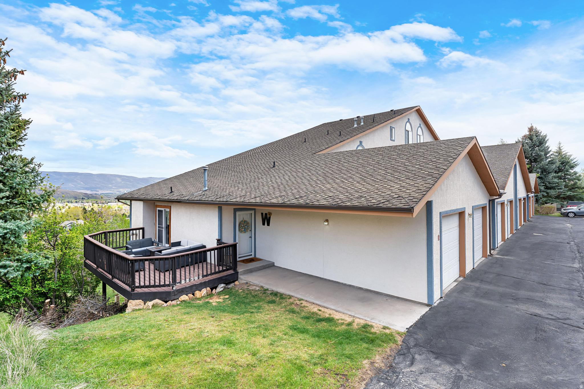 SWISS OAKS - Residential