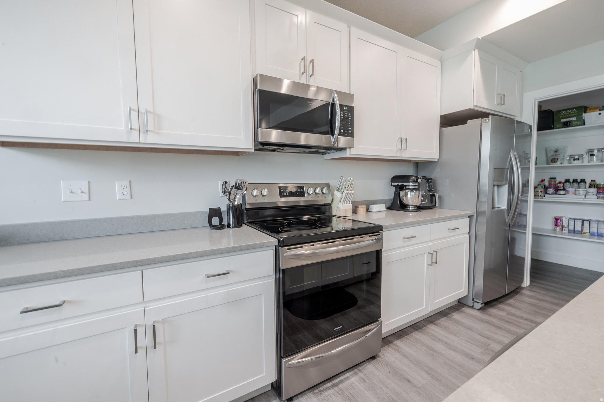CREEKSIDE - Residential
