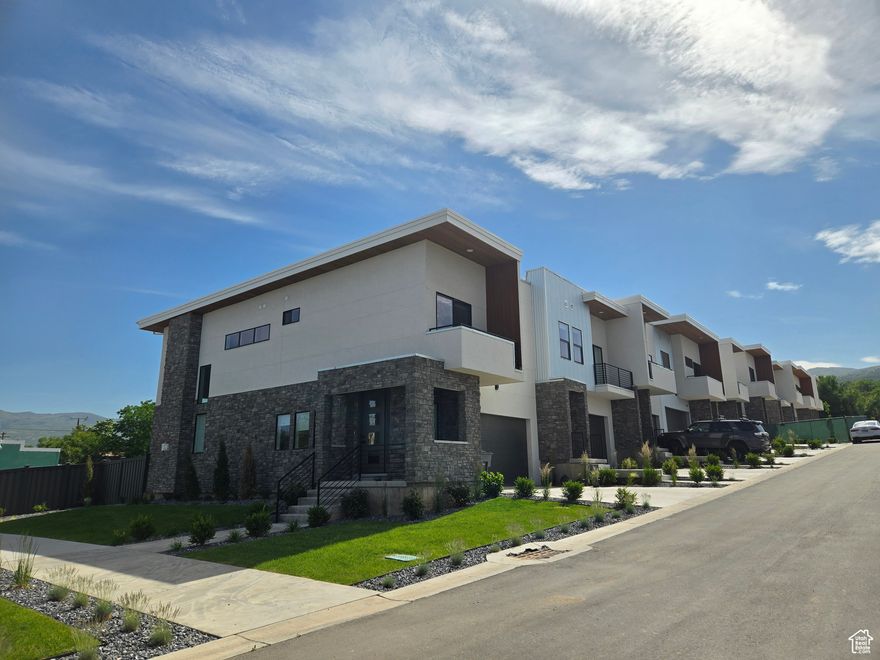 **Open house every Mon-Sat 11-3** Brand-New Townhomes-Customize Your Finishes & Move In Ready!! Free finished basement. Lender is offering conventional interest rates @ 3.65% with free refinancing the first 3 years. These stunning, just-built townhomes offer the perfect opportunity to personalize your space with your choice of interior finishes-from flooring and cabinetry to countertops and fixtures. Enjoy the ease of a brand-new home, tailored to your style, with everything ready for move-in upon completion. Don't miss your chance to design the home you've always envisioned.