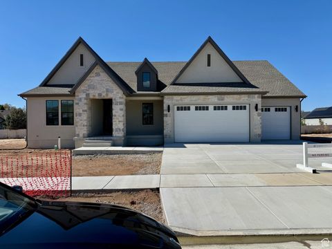 315 N AMBER LN. W Layton UT 84041