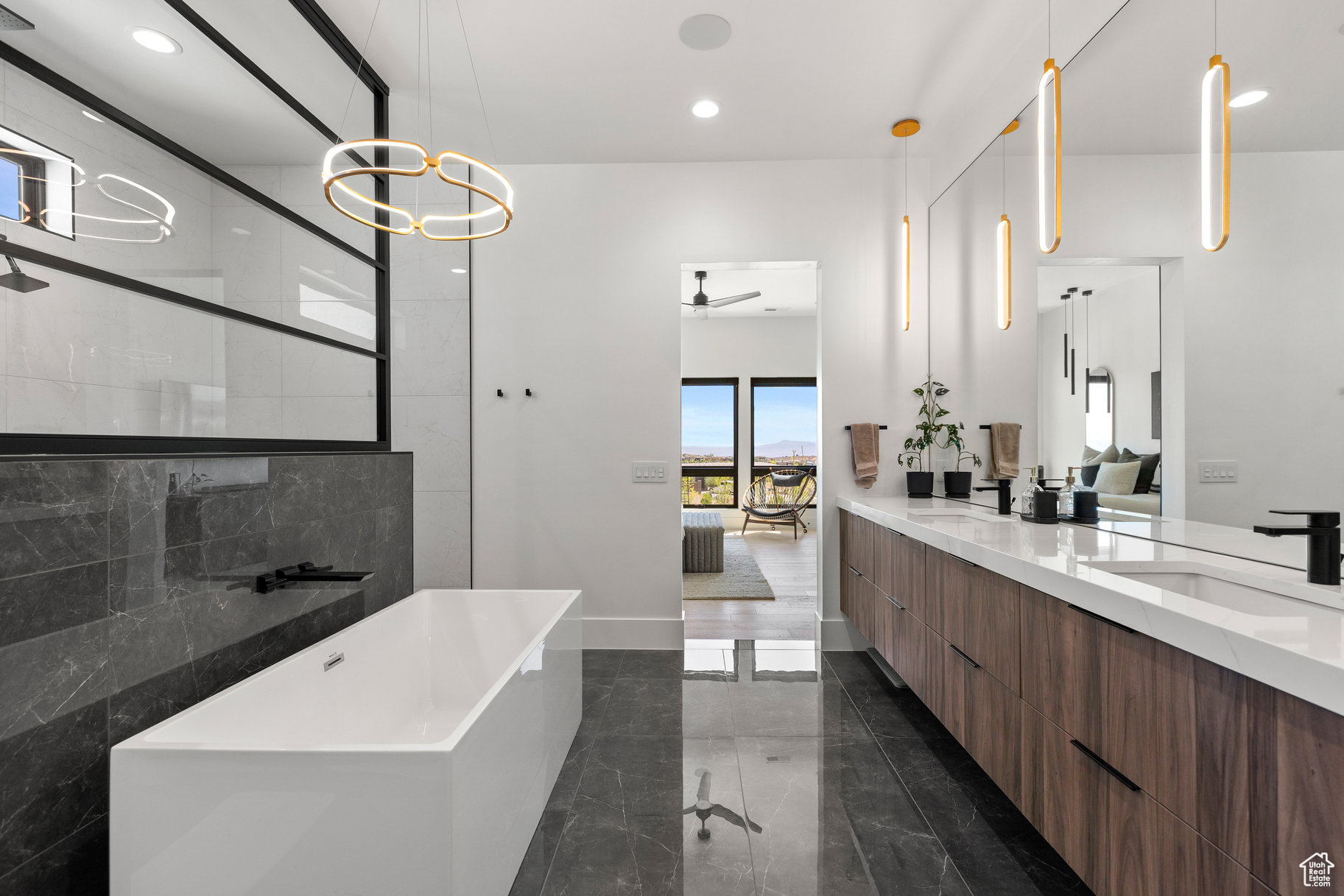 LEDGES OF ST GEORGE - Residential