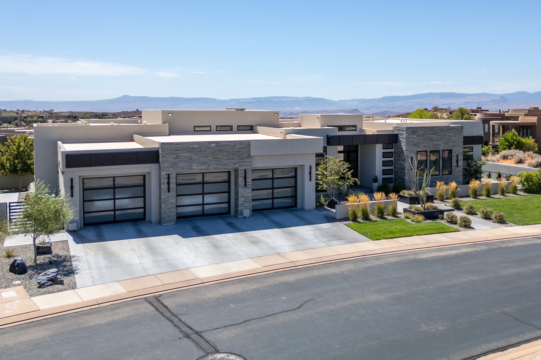 LEDGES OF ST GEORGE - Residential