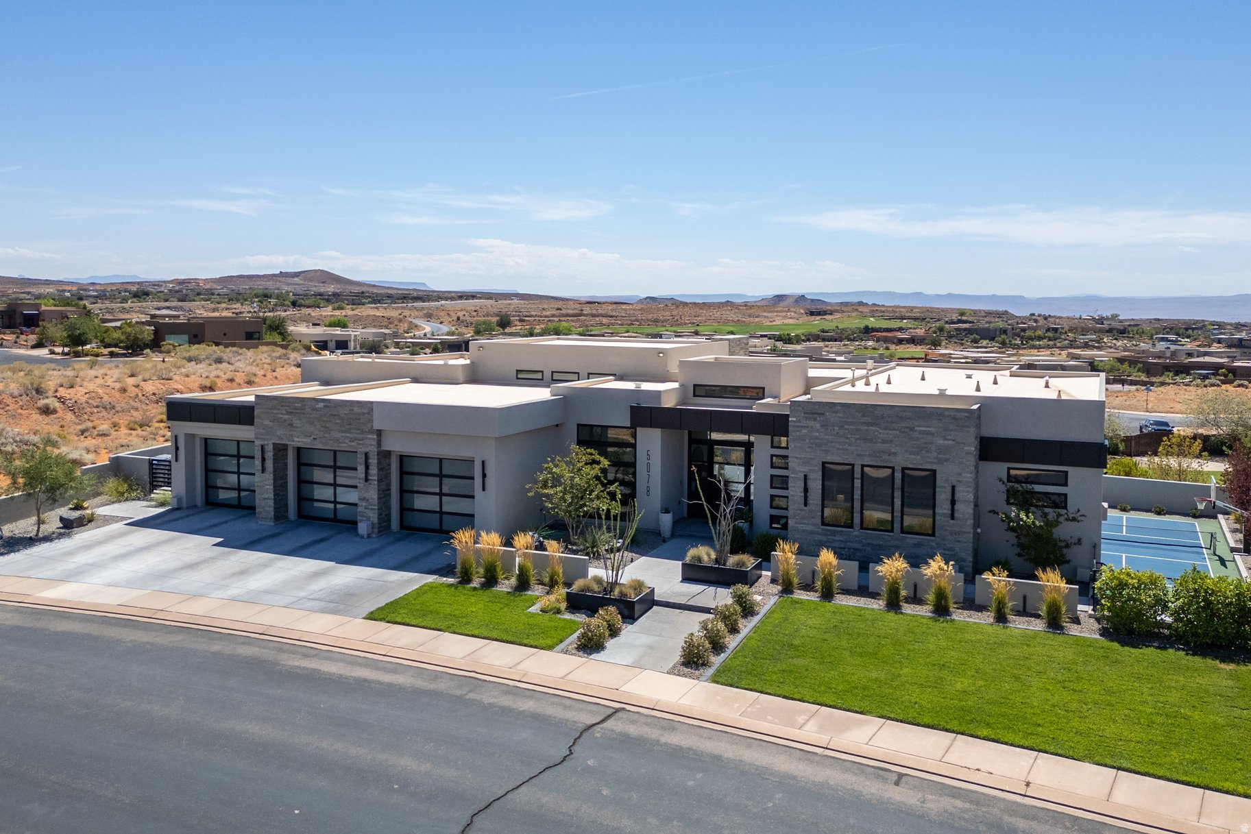 LEDGES OF ST GEORGE - Residential