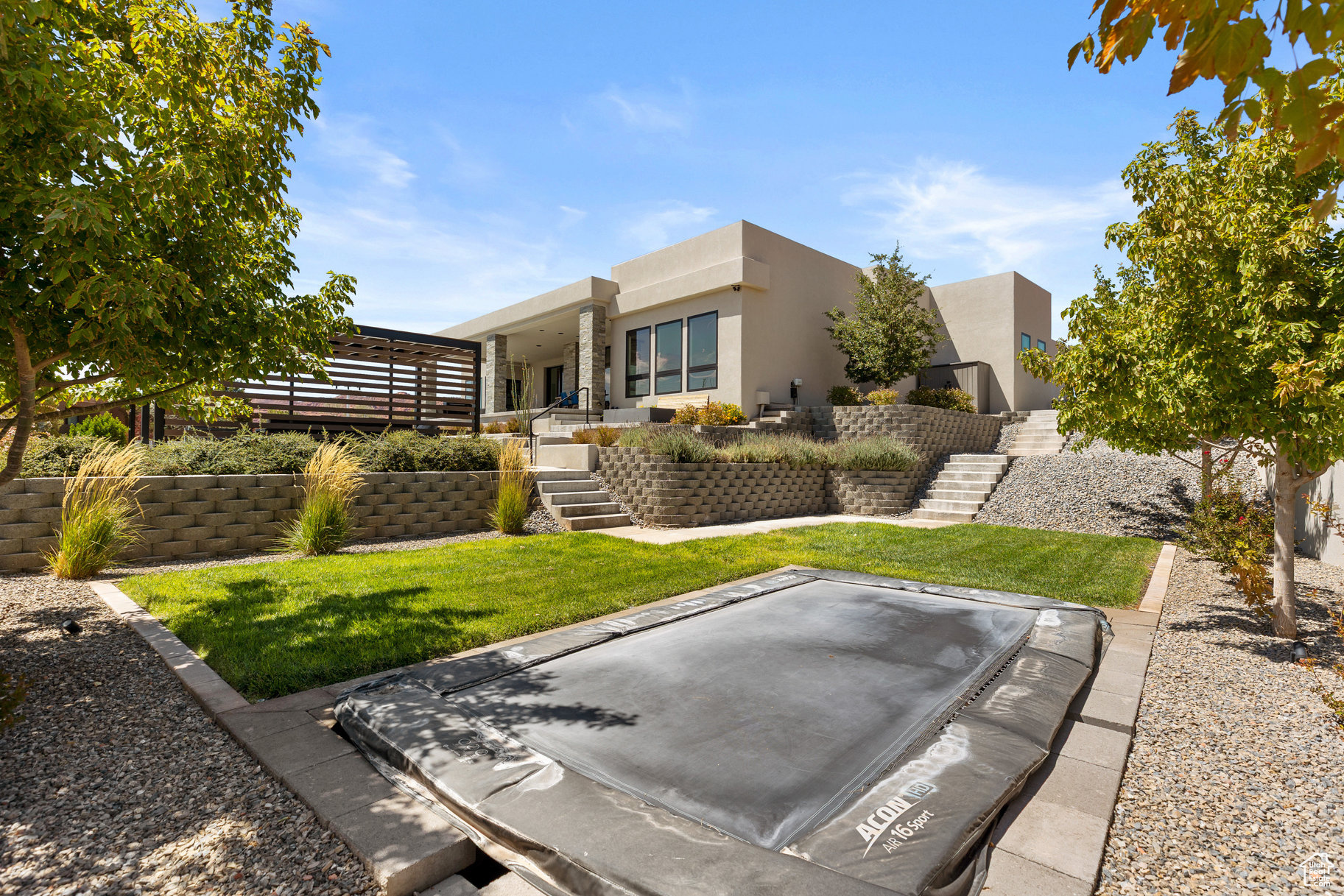 LEDGES OF ST GEORGE - Residential